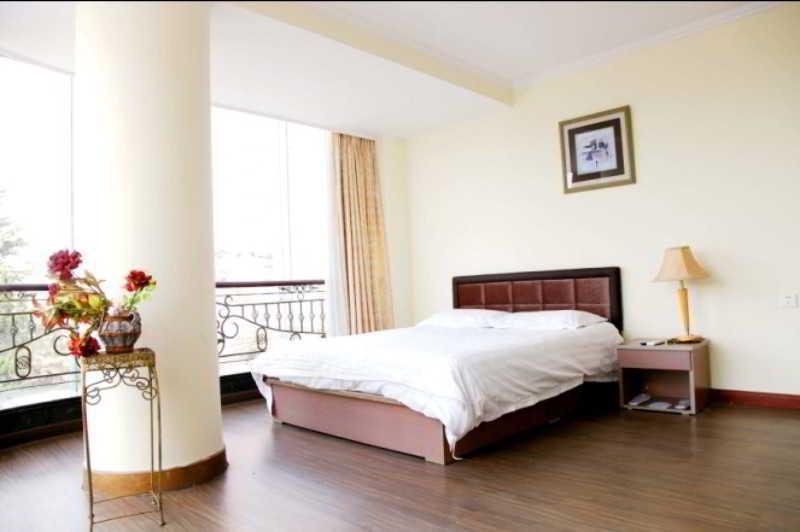 Fortune Business Hotel Qingdao Buitenkant foto