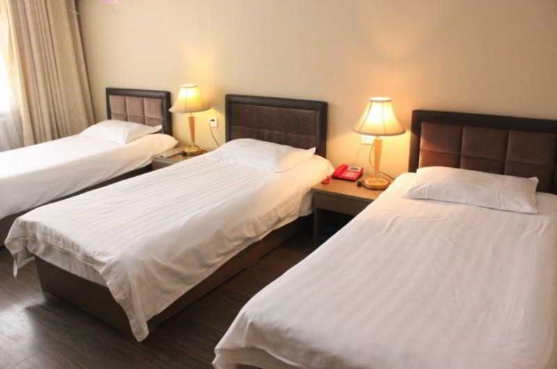 Fortune Business Hotel Qingdao Buitenkant foto