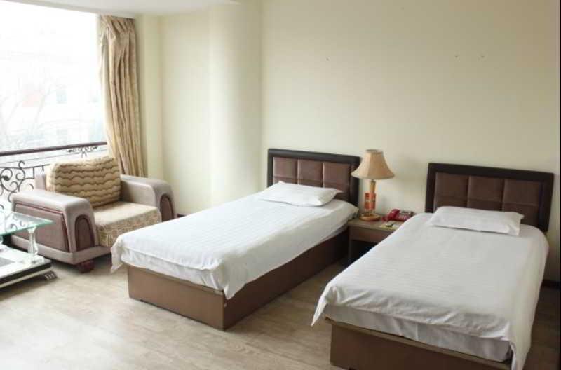 Fortune Business Hotel Qingdao Buitenkant foto